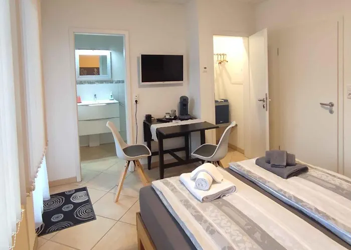 בית הארחה Mit Terrasse Am Jakobsberg Ockenheim